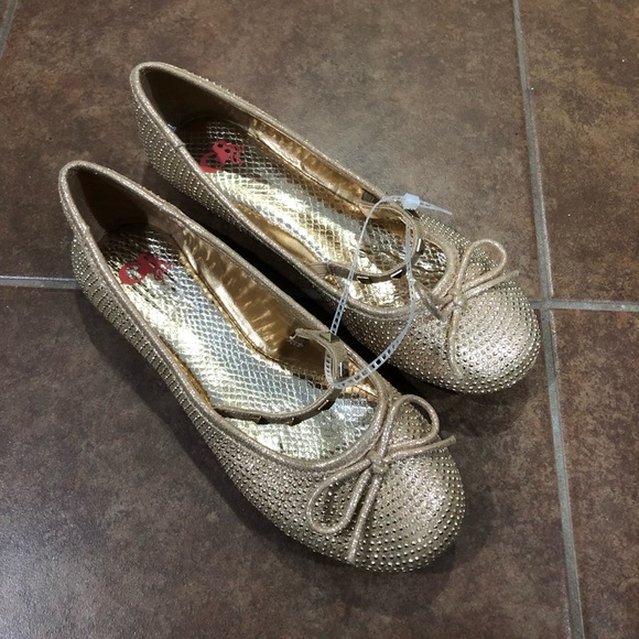 GB Girls Rose Gold Studded Flats - Picture 6 of 6